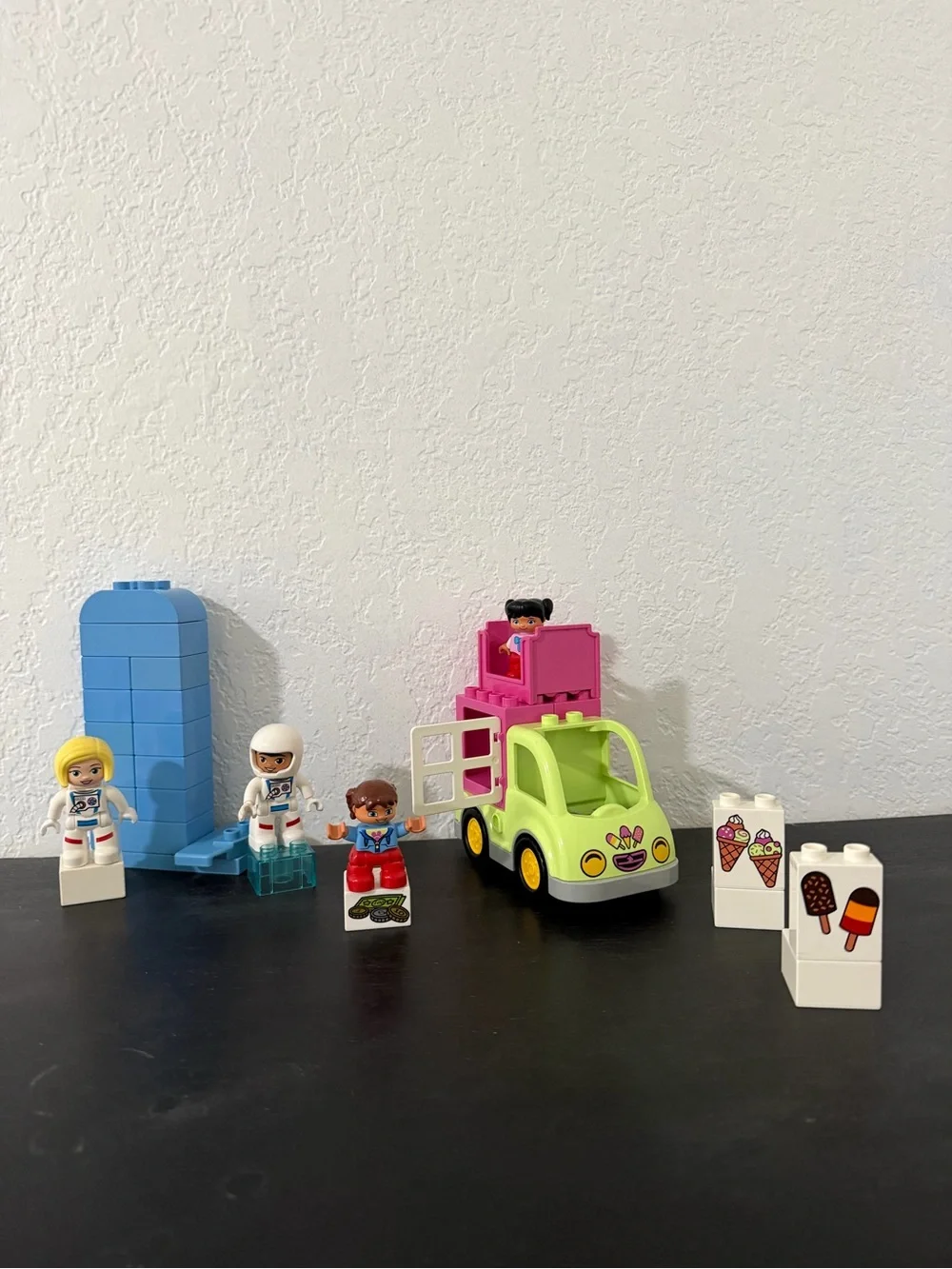 Lego duplo few not full sets